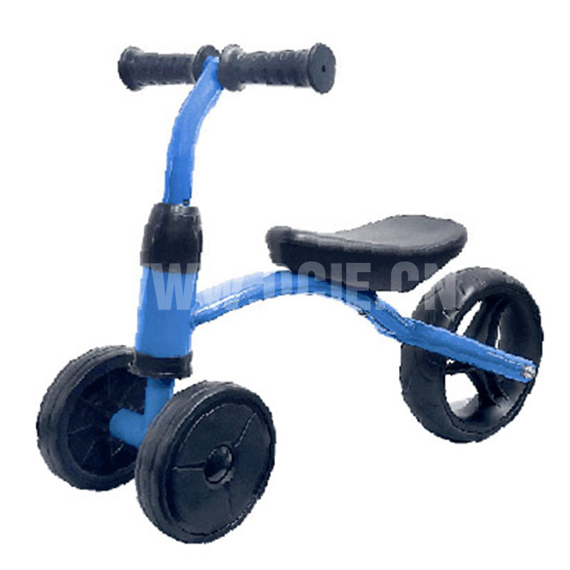 BALANCE BIKE