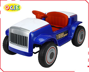 RECHARGEABLE CAR W/ RC