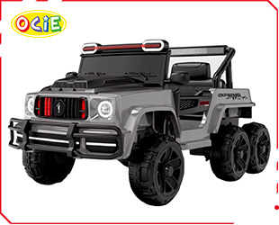 RECHARGEABLE CAR  W/ RC