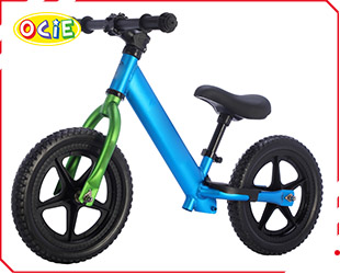 BALANCE BIKE