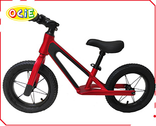 BALANCE BIKE