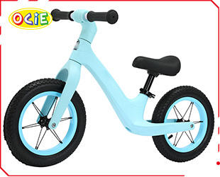 BALANCE BIKE