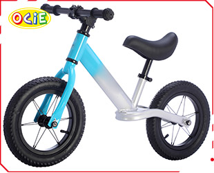 BALANCE BIKE