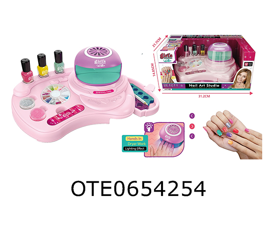 NAIL ART STUDIO 