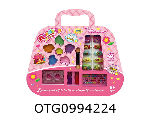 MAKEUP SET