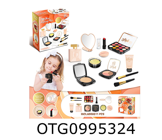 COSMETICS SET